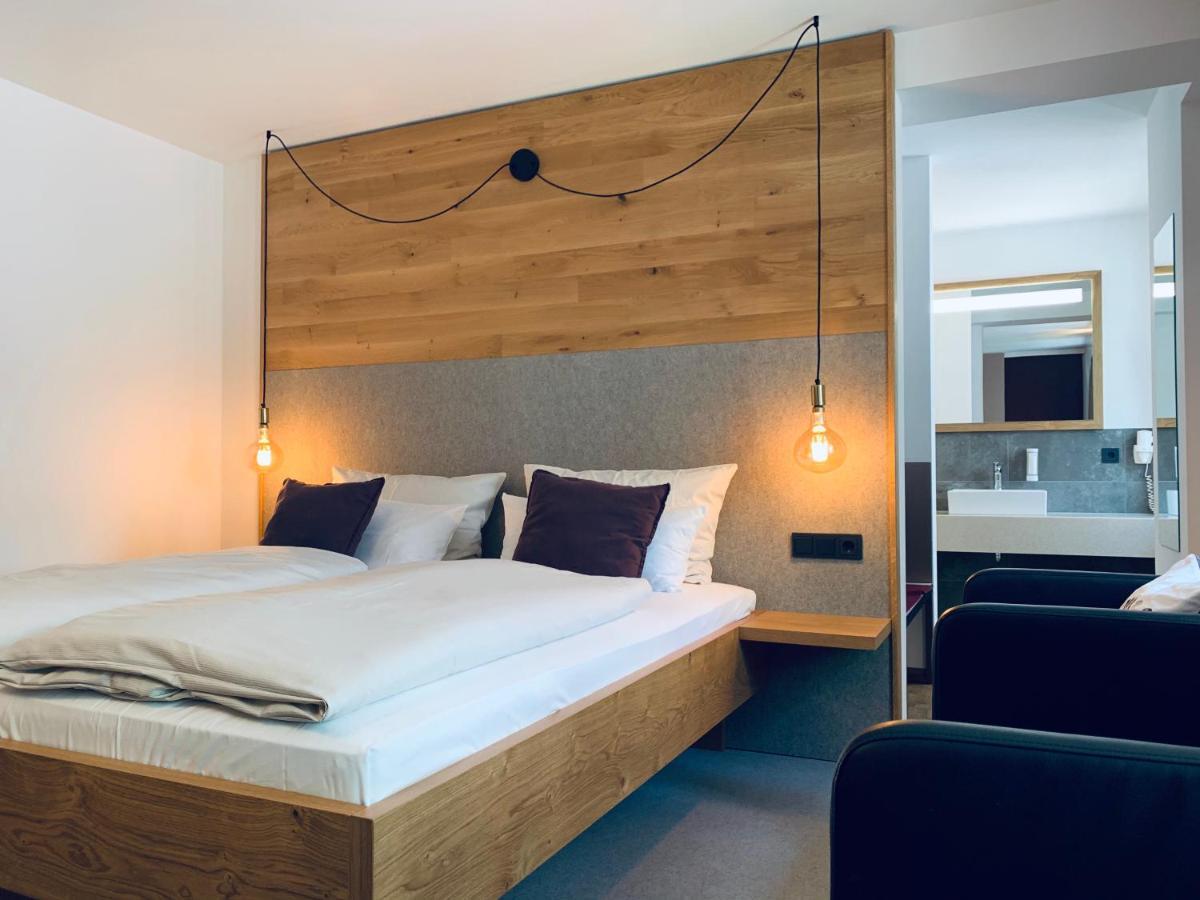 Stadthotel Kachelofen クルムバハ エクステリア 写真