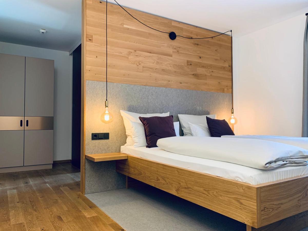 Stadthotel Kachelofen クルムバハ エクステリア 写真