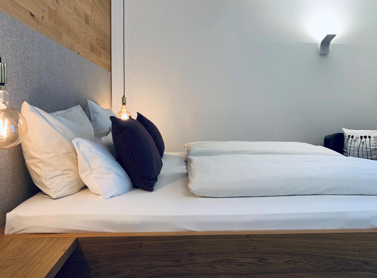 Stadthotel Kachelofen クルムバハ エクステリア 写真