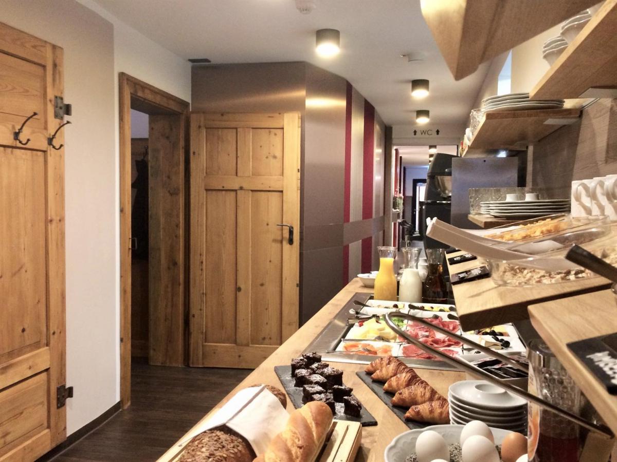 Stadthotel Kachelofen クルムバハ エクステリア 写真