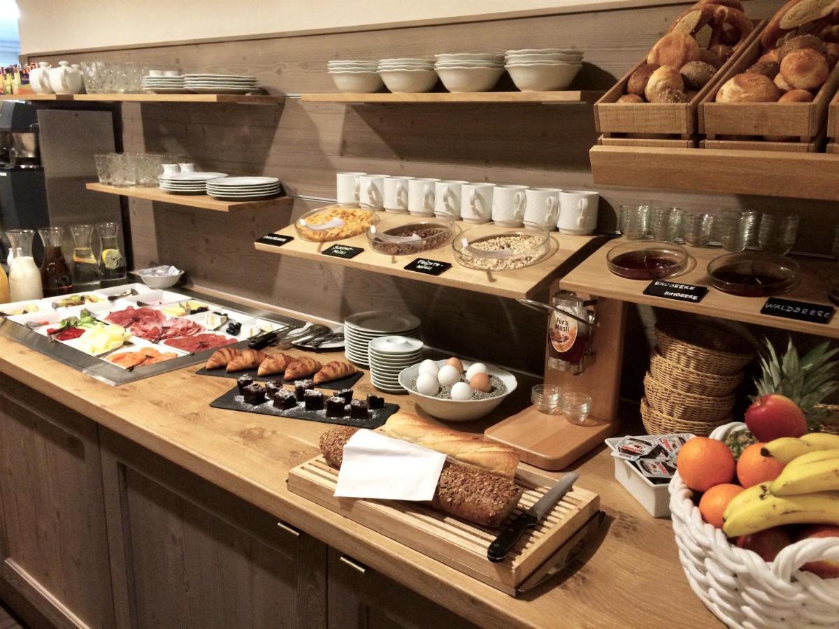 Stadthotel Kachelofen クルムバハ エクステリア 写真