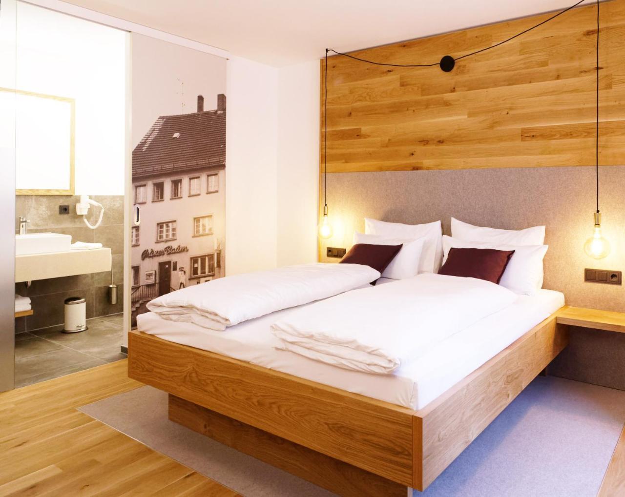 Stadthotel Kachelofen クルムバハ エクステリア 写真